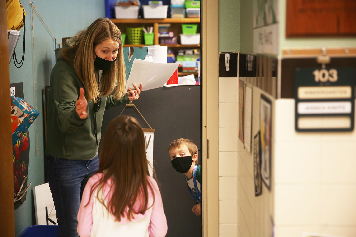 Jessica Kavitz waits for her line of students